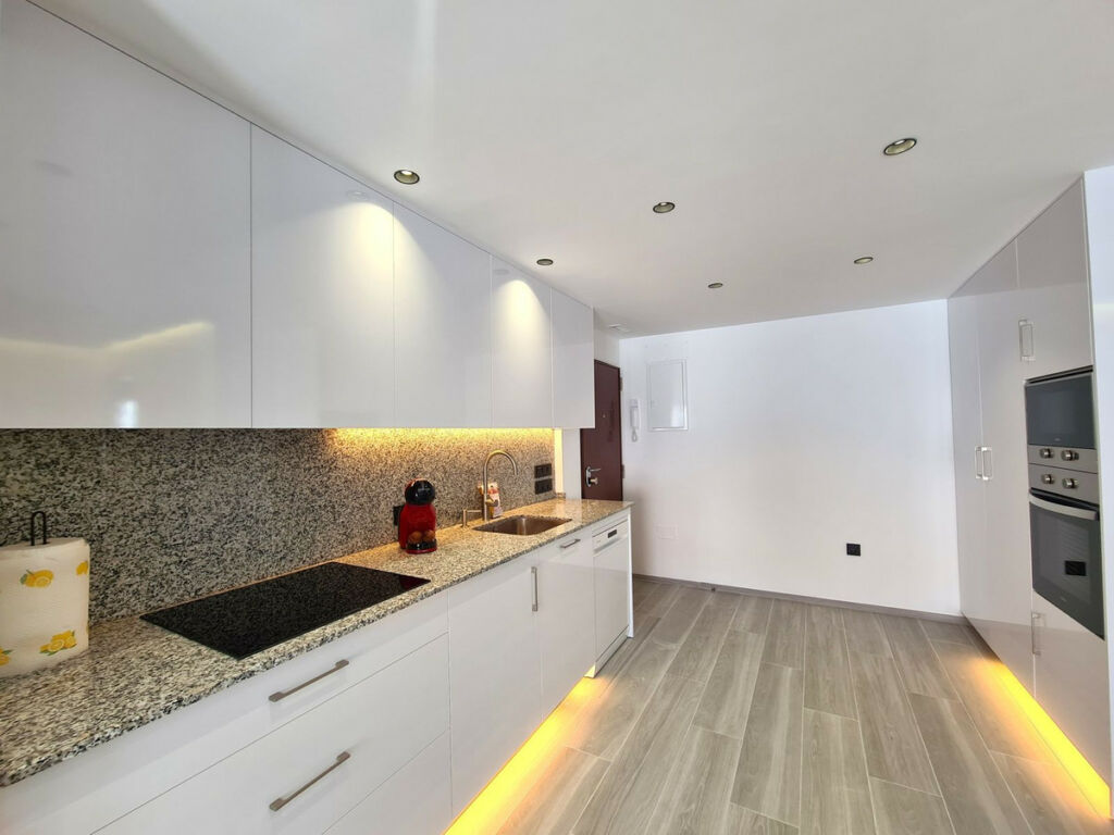 Top Floor Apartment Estepona Málaga - image 14