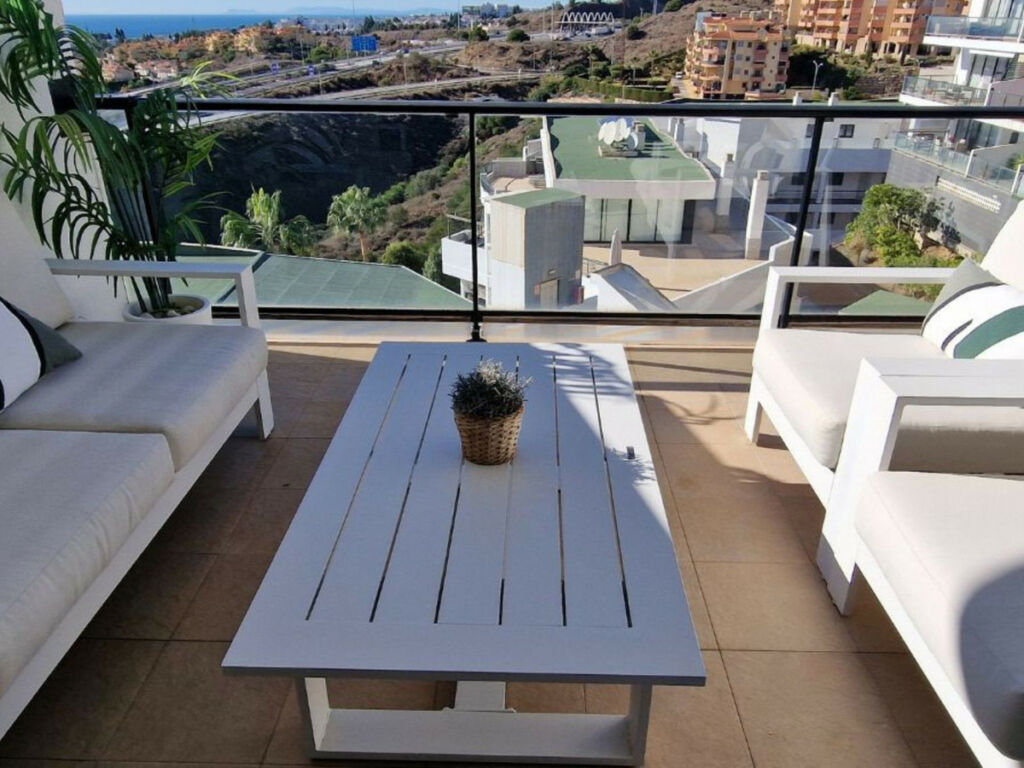 Middle Floor Apartment Riviera del Sol Málaga - image 14