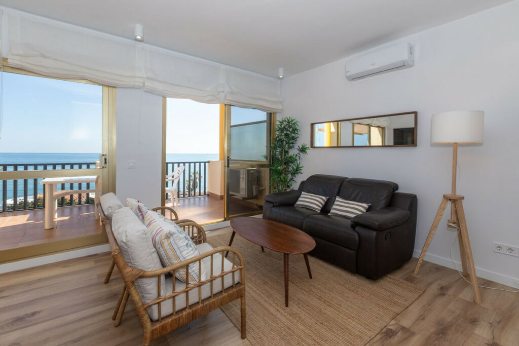 Penthouse Elviria Málaga - image 4