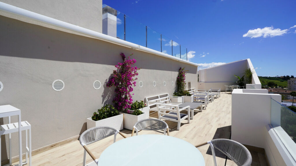 Middle Floor Apartment Marbella Málaga - image 15