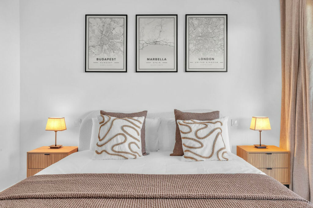 Middle Floor Apartment Estepona Málaga - image 15