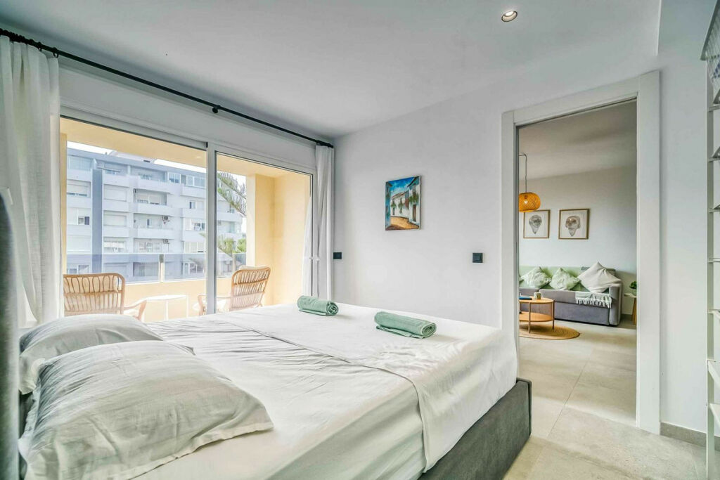 Middle Floor Apartment Fuengirola Málaga - image 15