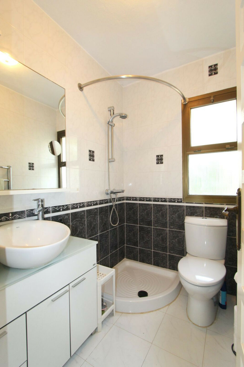 Detached Villa La Capellania Málaga - image 15