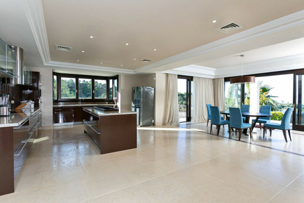 Detached Villa Benahavís Málaga - image 15
