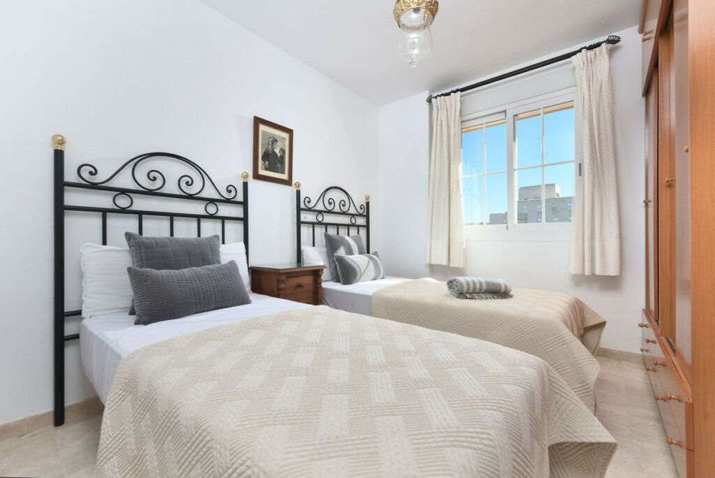 Middle Floor Apartment Marbella Málaga - image 15