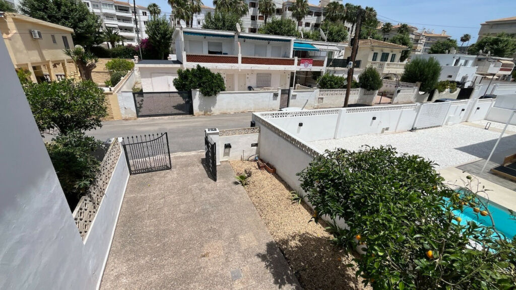 Detached Villa Albir Alicante - image 15