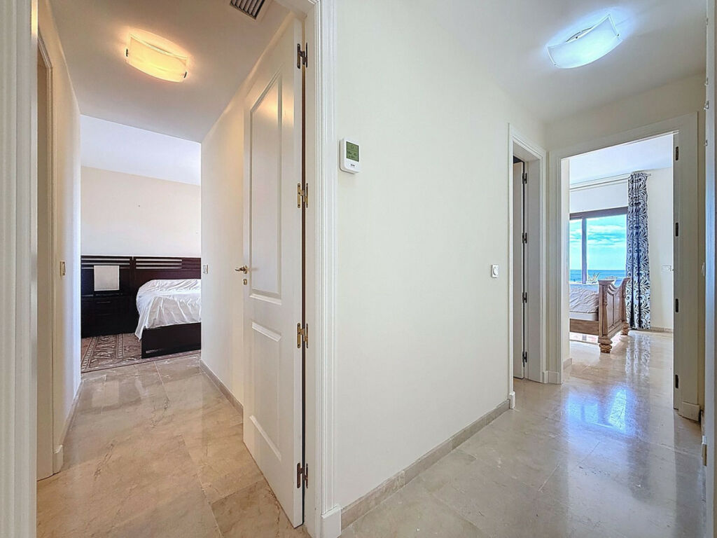 Middle Floor Apartment Manilva Málaga - image 15