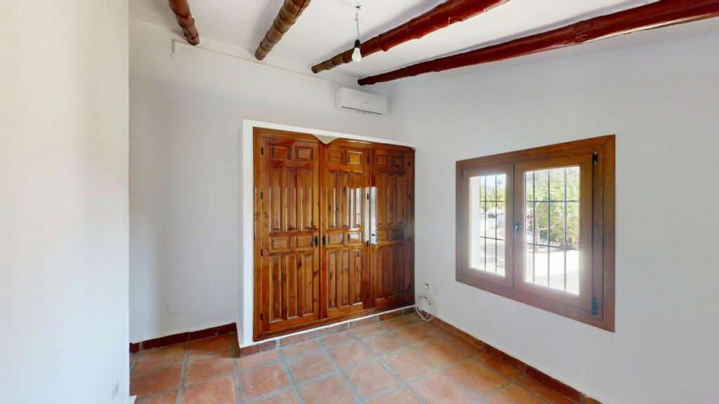Detached Villa La Viñuela Málaga - image 15