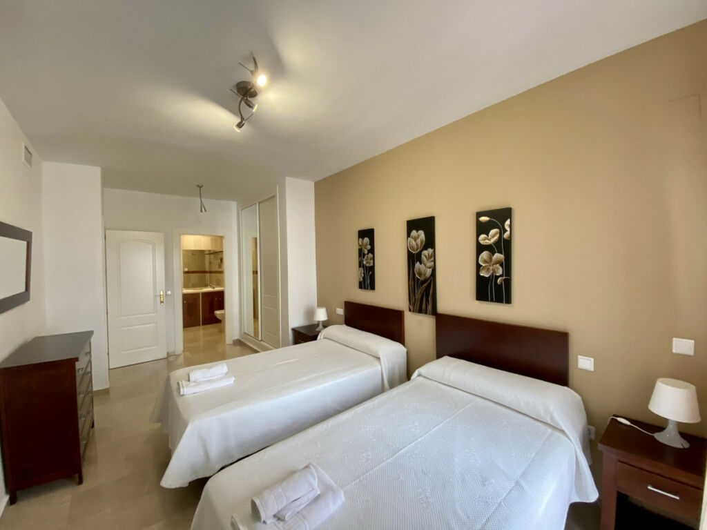 Semi-Detached House Lauro Golf Málaga - image 14