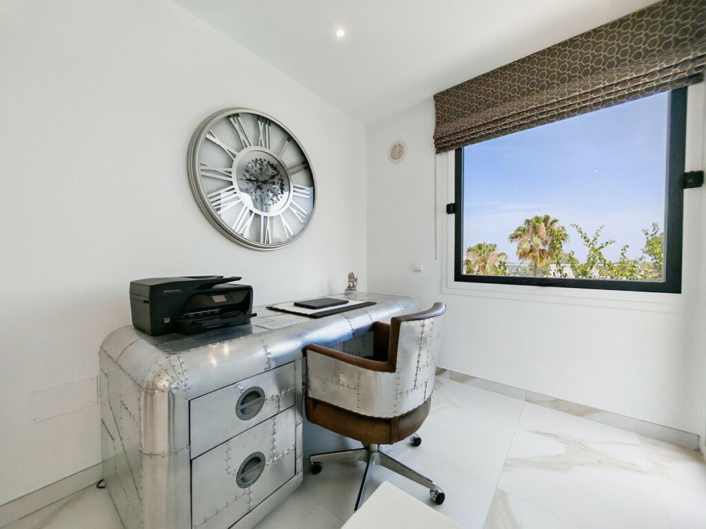 Detached Villa La Cala Golf Málaga - image 15