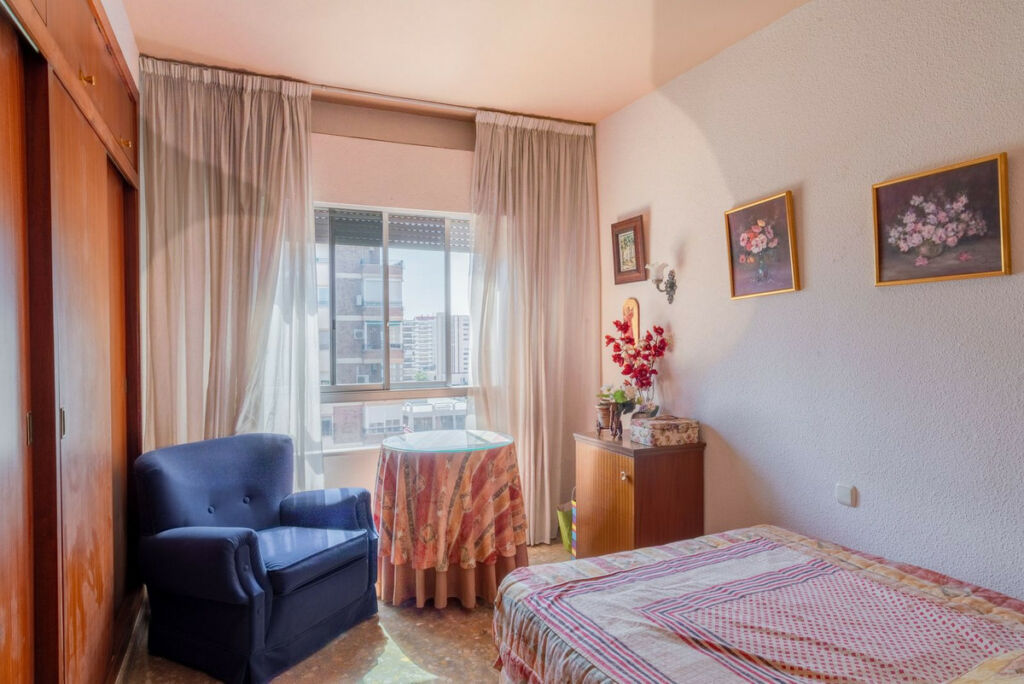 Middle Floor Apartment Málaga Centro Málaga - image 15