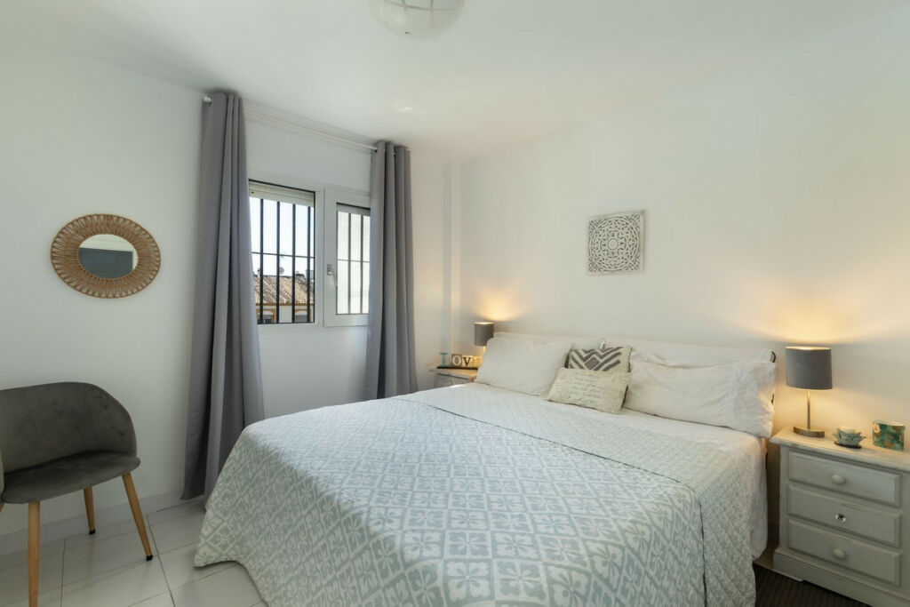 Townhouse Montemar Málaga - image 17