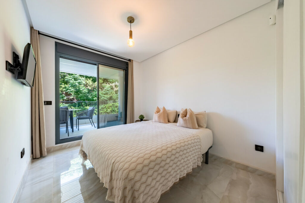 Ground Floor Apartment Benahavís Málaga - image 15