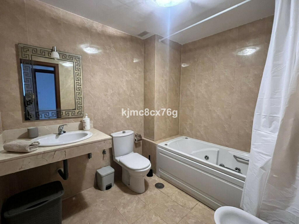 Duplex Calahonda Málaga - image 15