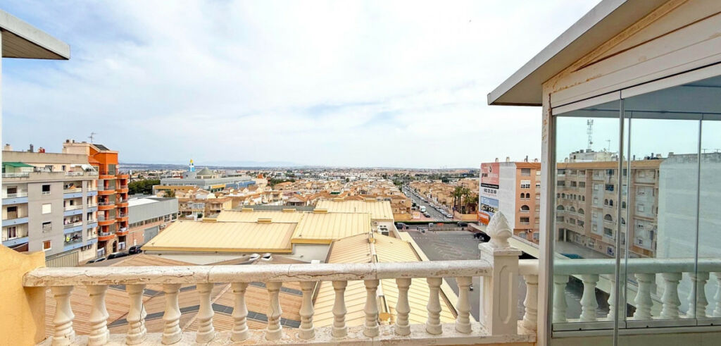 Penthouse Torrevieja Alicante - image 15