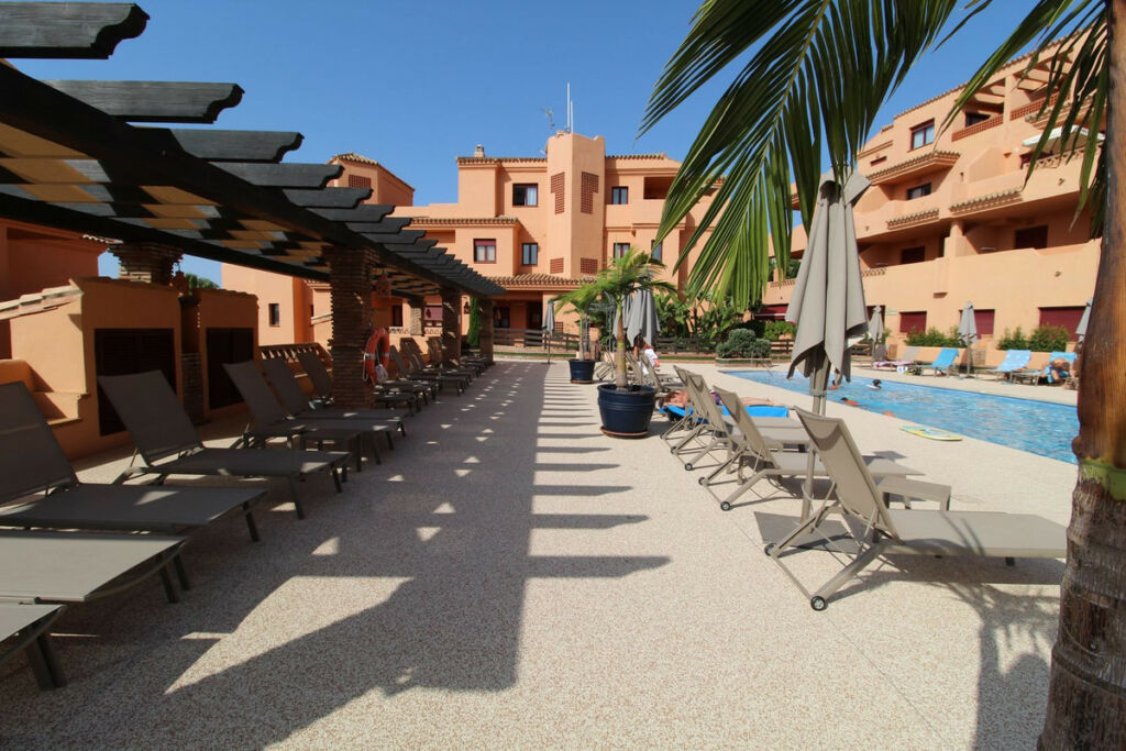 Middle Floor Apartment El Paraiso Málaga - image 15