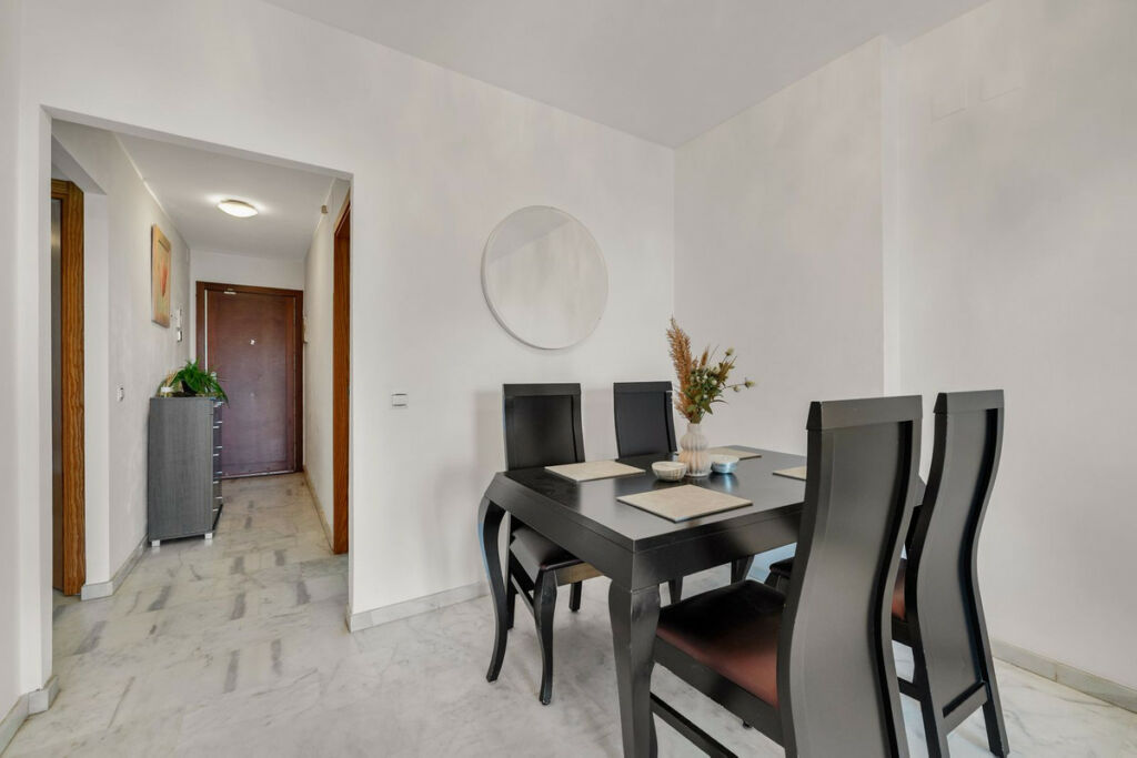 Middle Floor Apartment Riviera del Sol Málaga - image 15