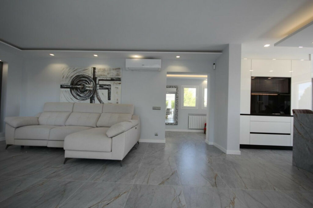 Detached Villa La Nucia Alicante - image 15