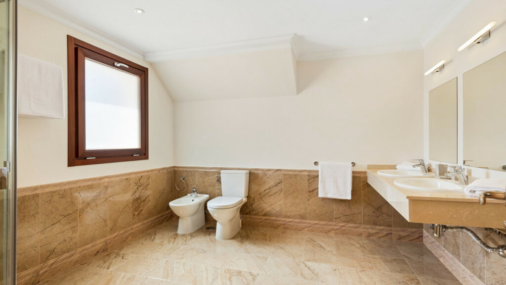 Semi-Detached House Puerto Banús Málaga - image 15