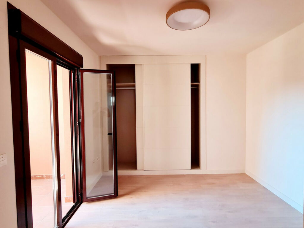 Middle Floor Apartment Benalmadena Málaga - image 15