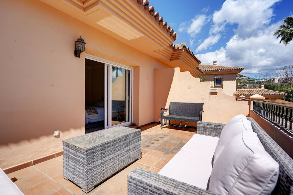 Semi-Detached House Riviera del Sol Málaga - image 15
