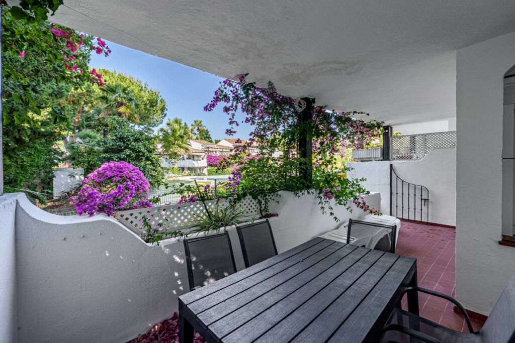 Ground Floor Apartment Sierra Blanca Málaga - image 15
