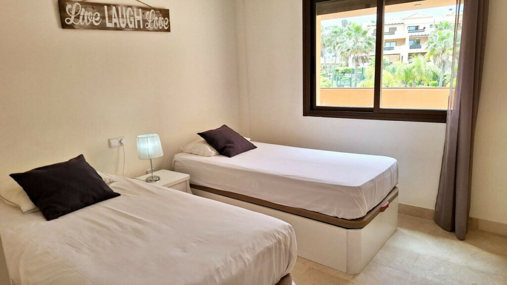 Middle Floor Apartment Doña Julia Málaga - image 14