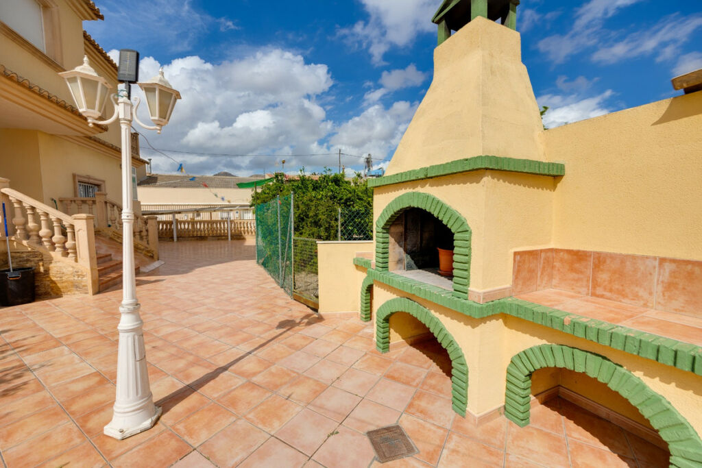 Detached Villa Orihuela Alicante - image 8