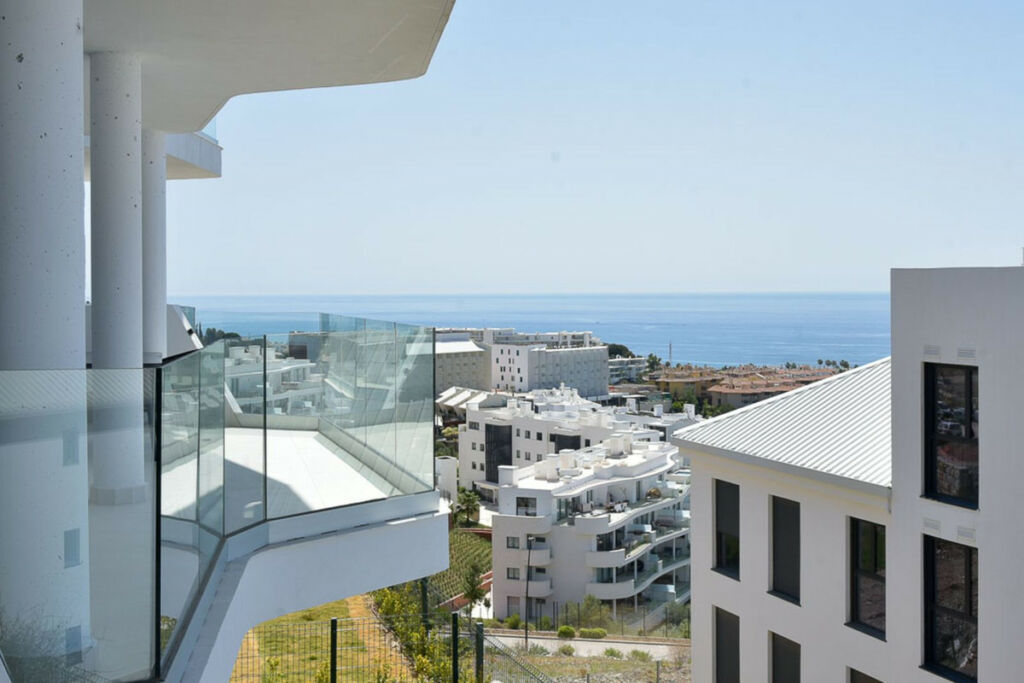 Middle Floor Apartment Fuengirola Málaga - image 15