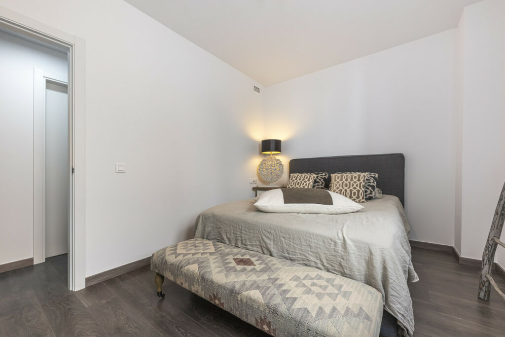 Middle Floor Apartment Estepona Málaga - image 15