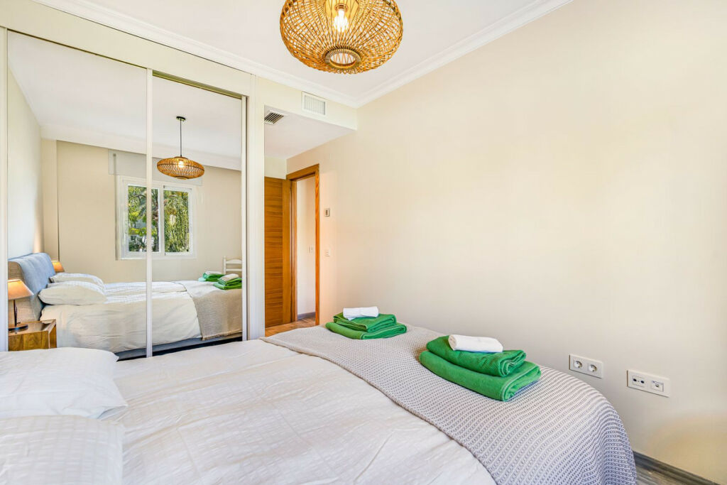 Middle Floor Apartment Marbella Málaga - image 15