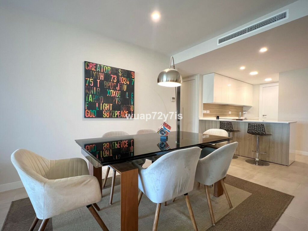 Middle Floor Apartment Estepona Málaga - image 15