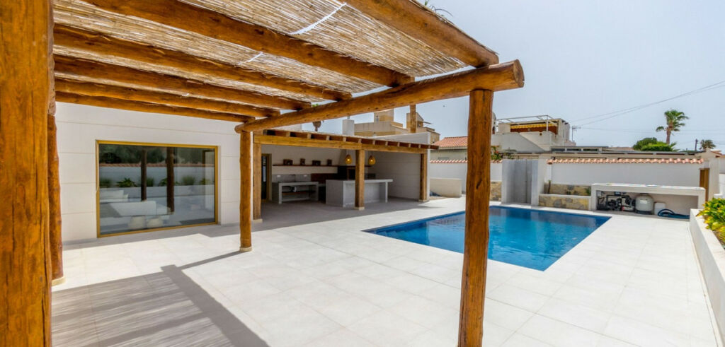 Detached Villa Torrevieja Alicante - image 15