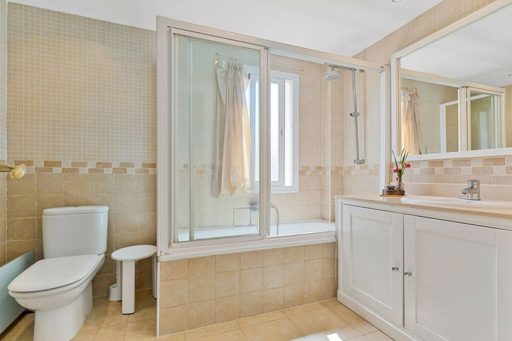 Middle Floor Apartment Fuengirola Málaga - image 15