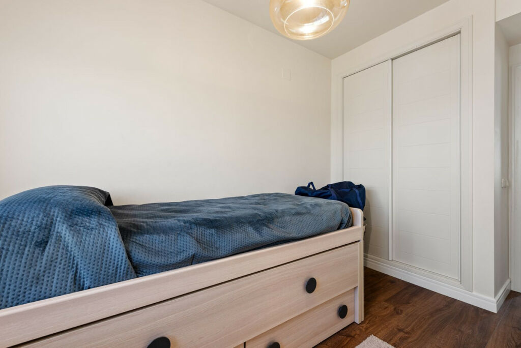 Middle Floor Apartment Estepona Málaga - image 17