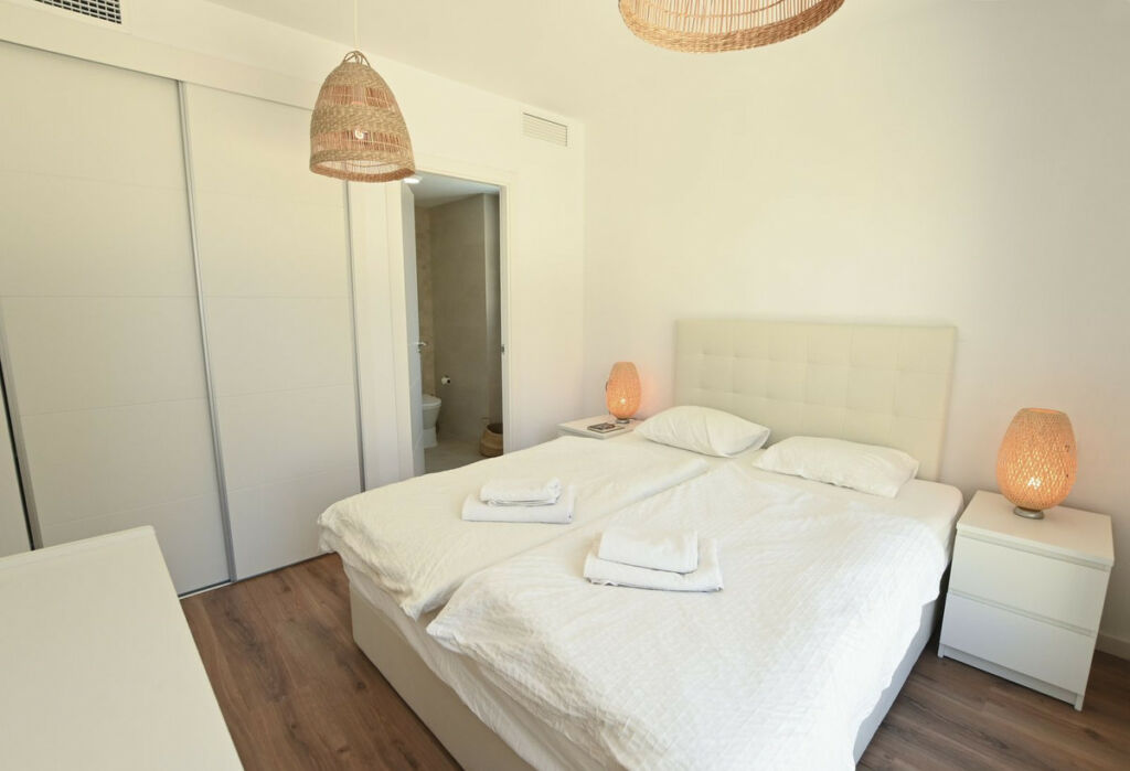 Middle Floor Apartment Calpe Alicante - image 15