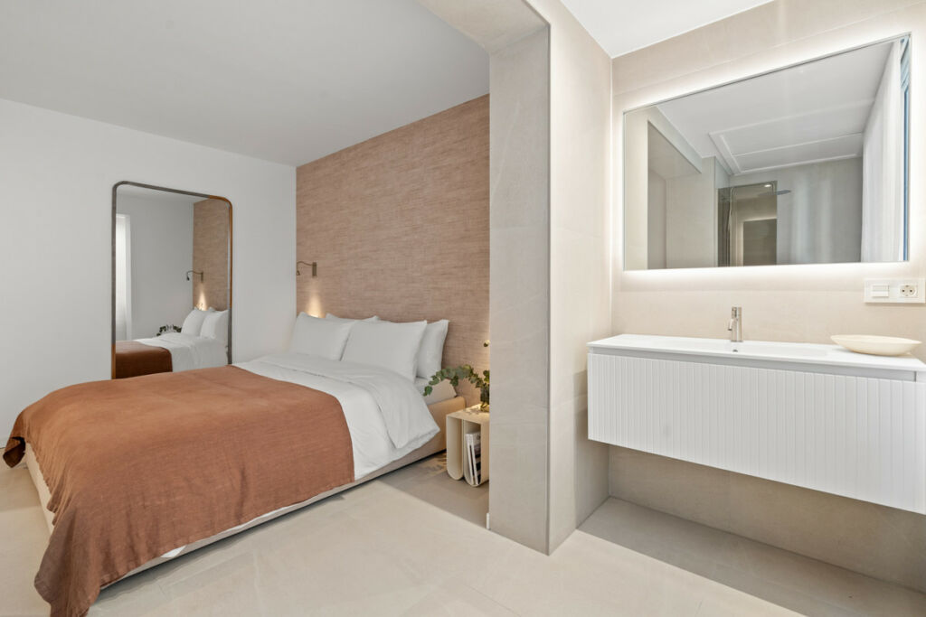 Middle Floor Apartment Nueva Andalucía Málaga - image 14