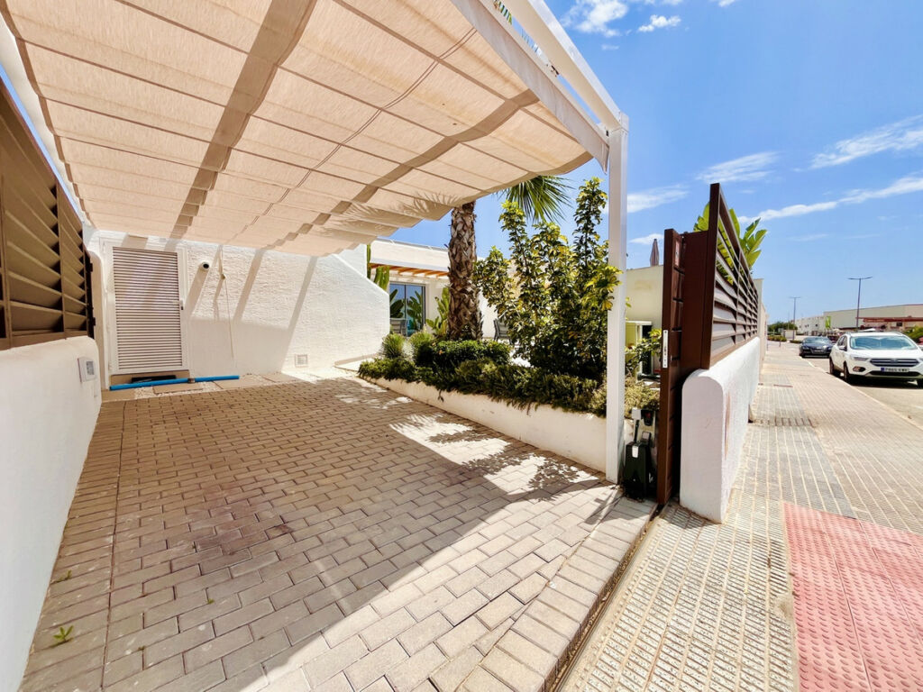 Detached Villa Torrevieja Alicante - image 15