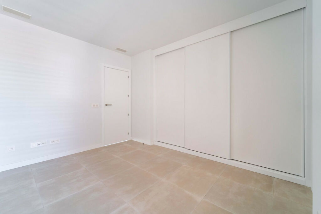 Middle Floor Apartment Fuengirola Málaga - image 15