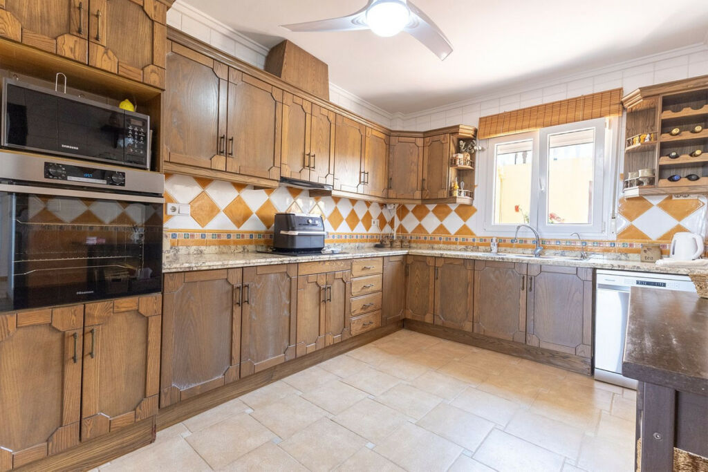 Detached Villa Algorfa Alicante - image 15