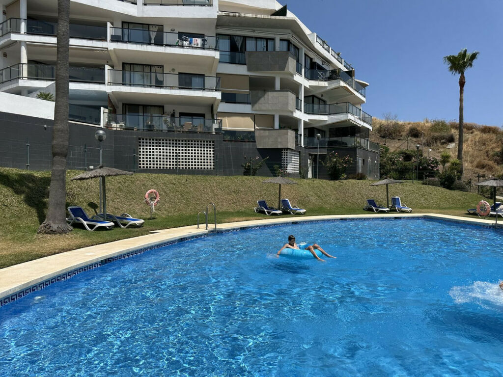 Ground Floor Apartment Riviera del Sol Málaga - image 15