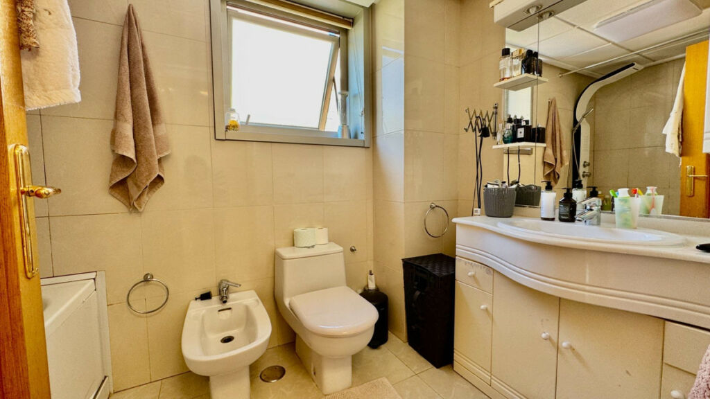 Middle Floor Apartment Villajoyosa Alicante - image 15