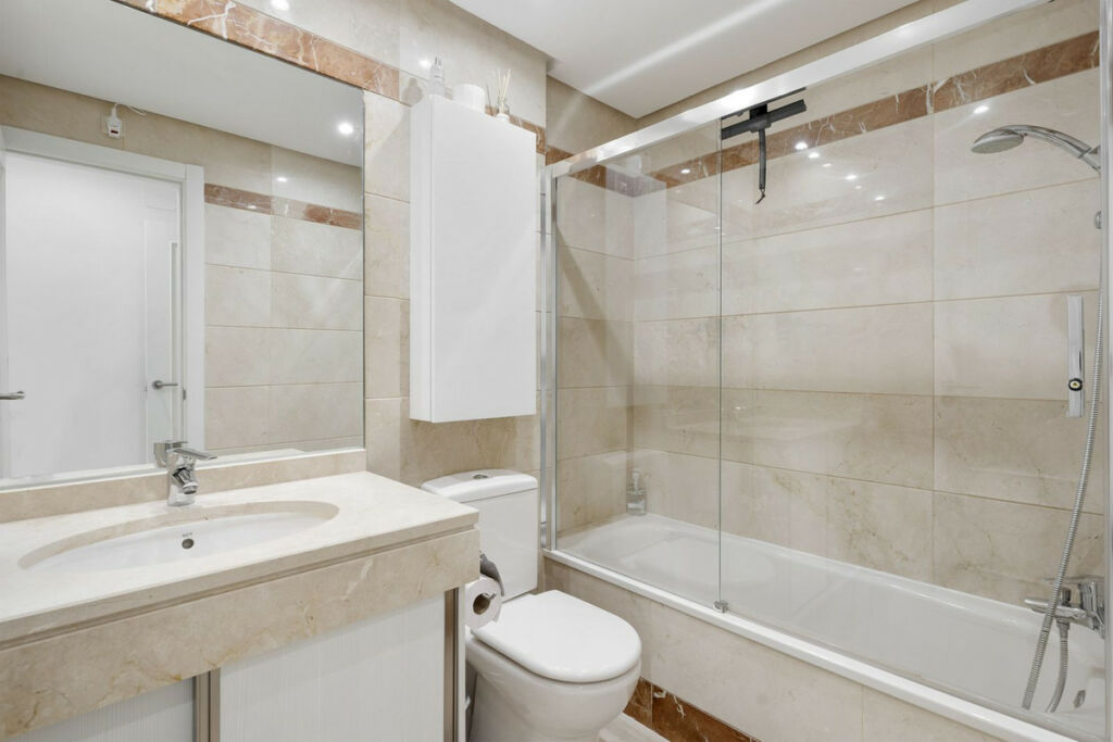 Middle Floor Apartment Calanova Golf Málaga - image 15