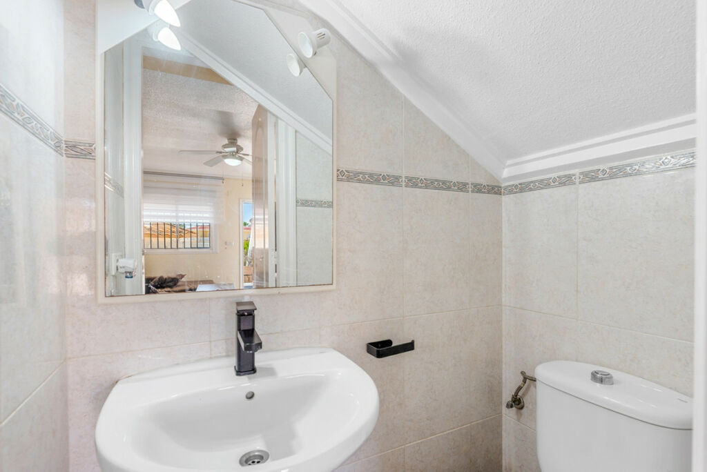 Townhouse Dona Pepa Alicante - image 15