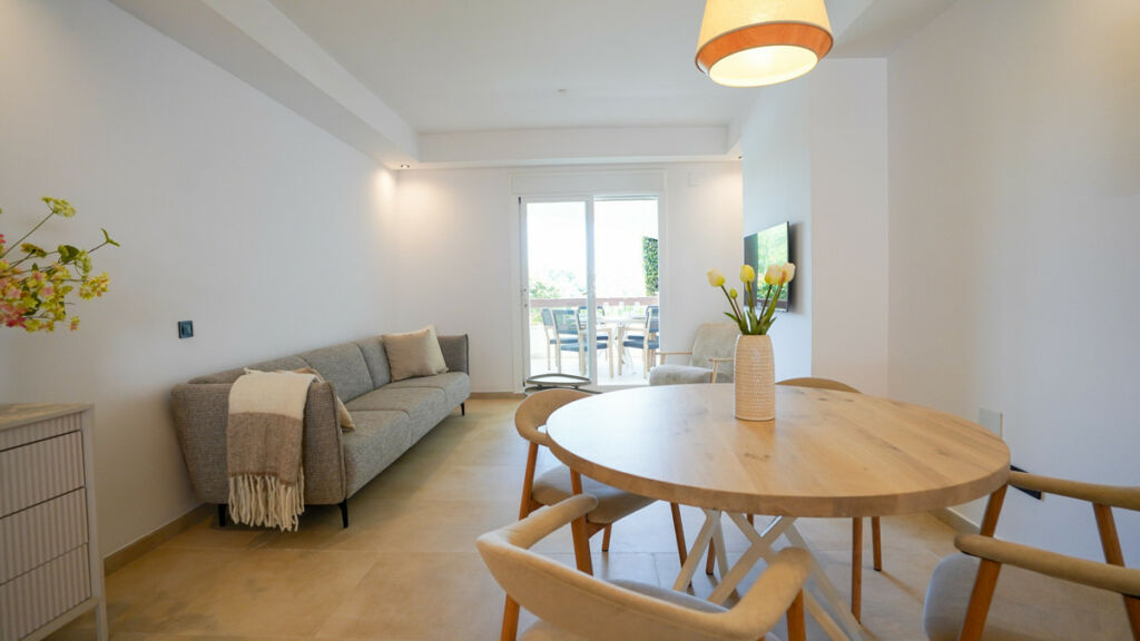 Middle Floor Apartment Nueva Andalucía Málaga - image 15