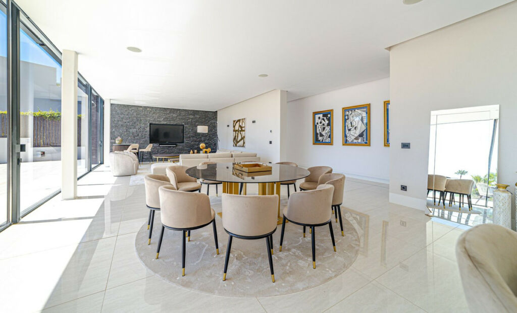 Detached Villa Nueva Andalucía Málaga - image 15