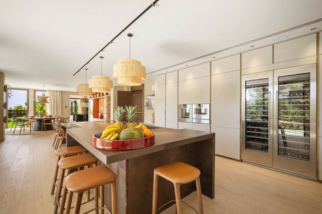 Detached Villa Sierra Blanca Málaga - image 15