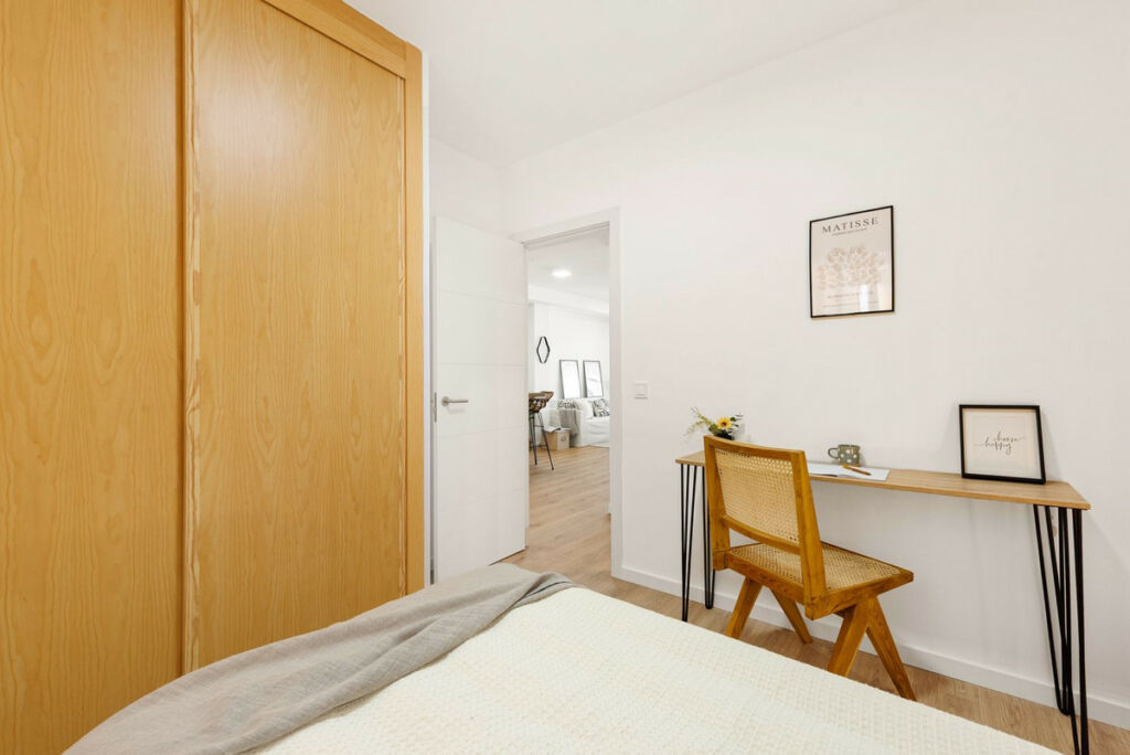 Middle Floor Apartment Carvajal Málaga - image 20