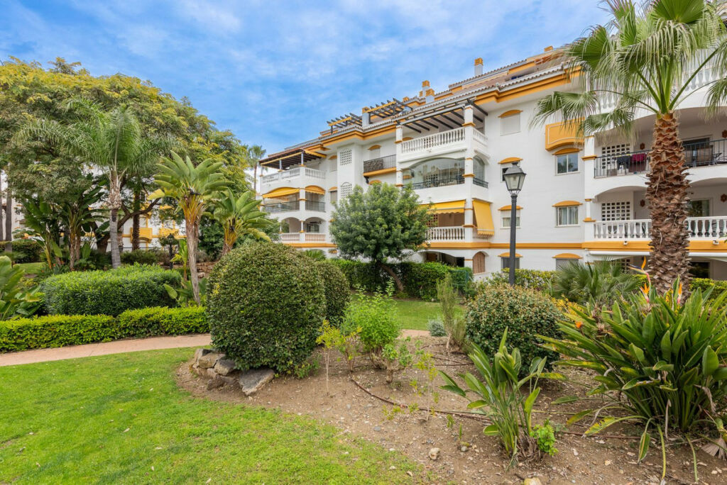 Penthouse Puerto Banús Málaga - image 16