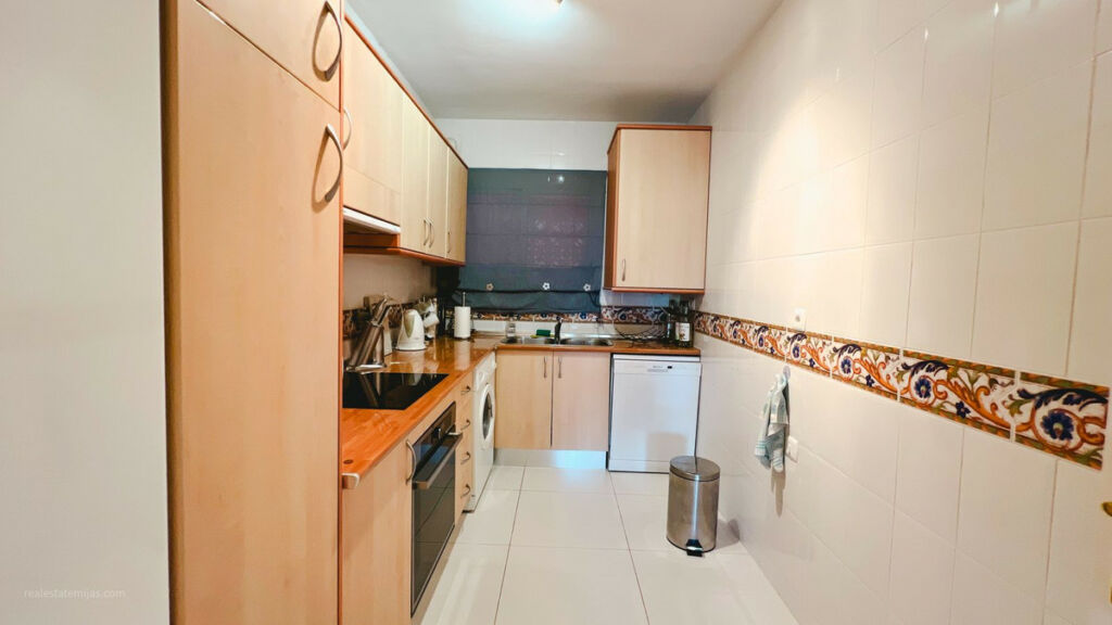Middle Floor Apartment Reserva de Marbella Málaga - image 16